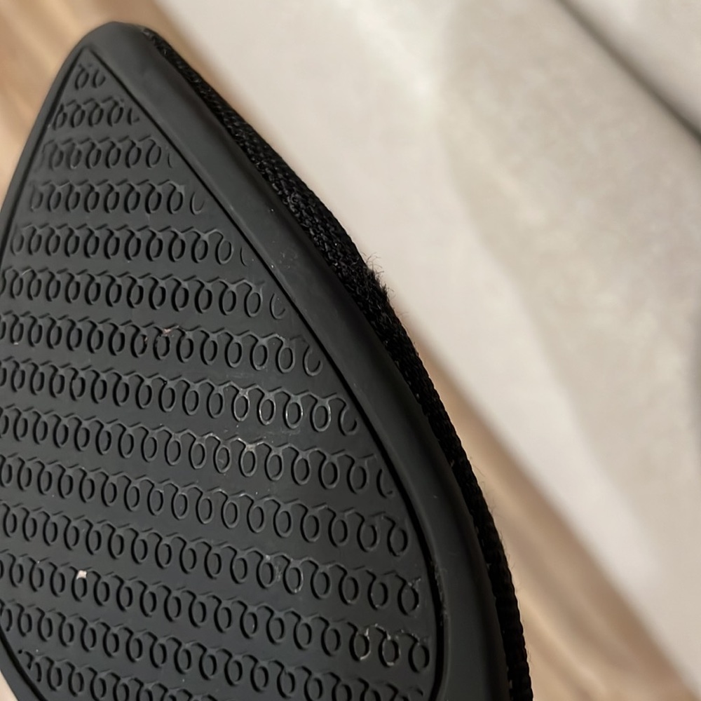 Black Rothy Point Size 9.5 - Picture 8 of 10